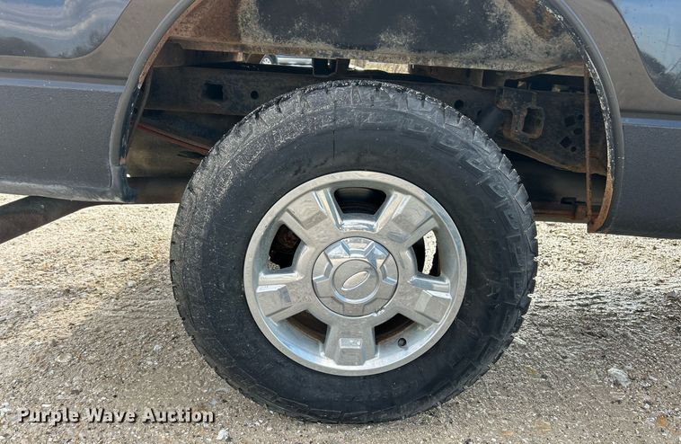 image for item EK2820 2011 Ford F150 XLT SuperCab pickup truck