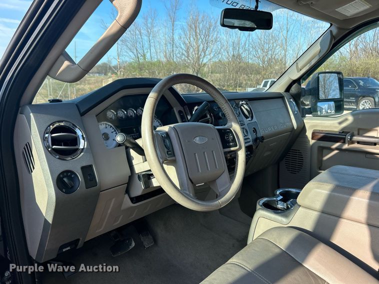 image for item EK2821 2008 Ford F250 Super Duty Lariat Crew Cab pickup truck