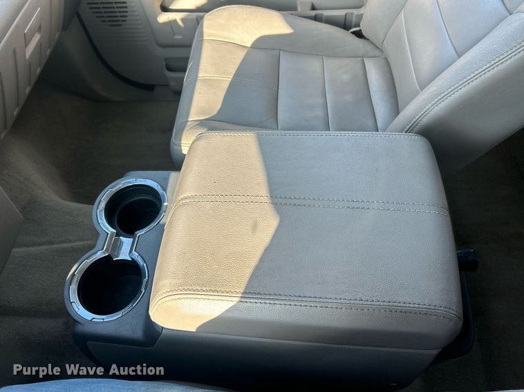 image for item EK2821 2008 Ford F250 Super Duty Lariat Crew Cab pickup truck