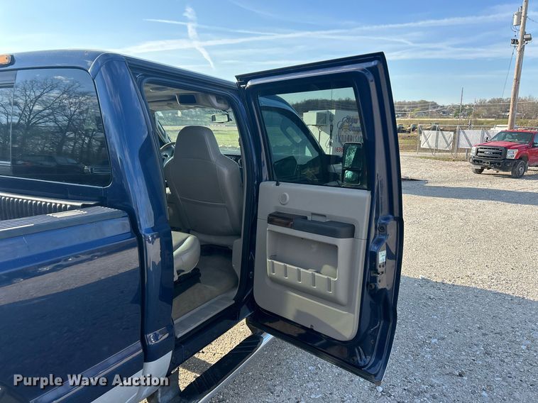 image for item EK2821 2008 Ford F250 Super Duty Lariat Crew Cab pickup truck