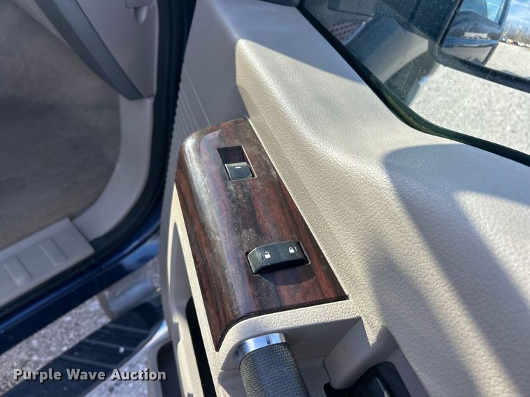 image for item EK2821 2008 Ford F250 Super Duty Lariat Crew Cab pickup truck