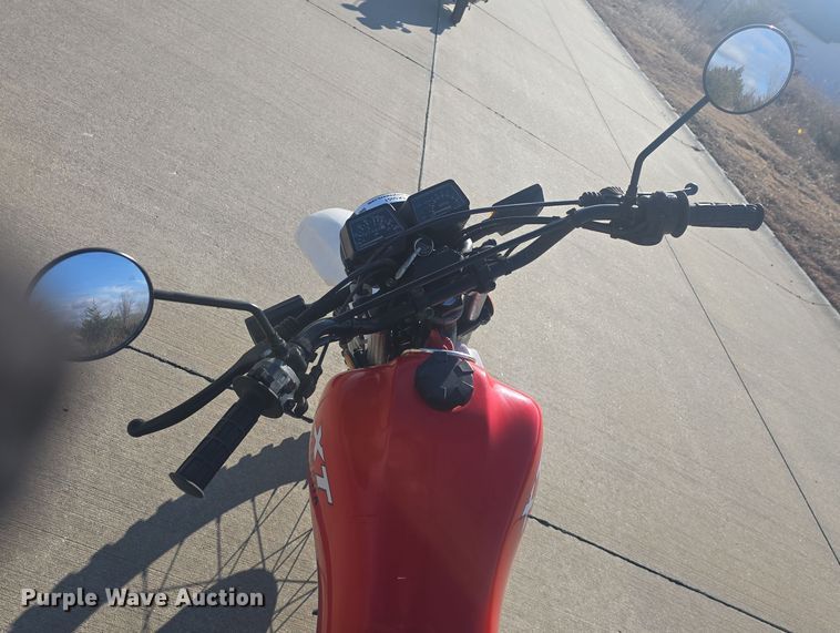 image for item EK5051 1982 Yamaha XT550 motorcycle