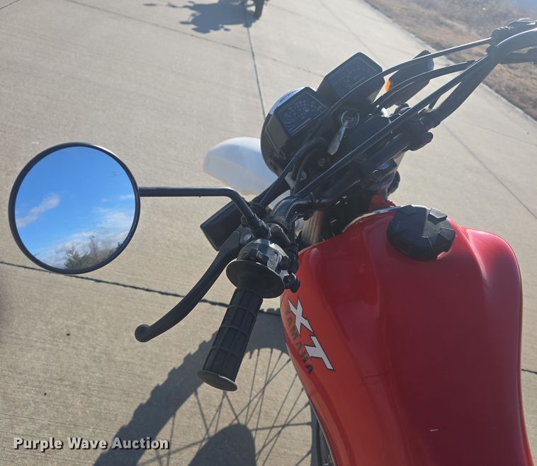 image for item EK5051 1982 Yamaha XT550 motorcycle