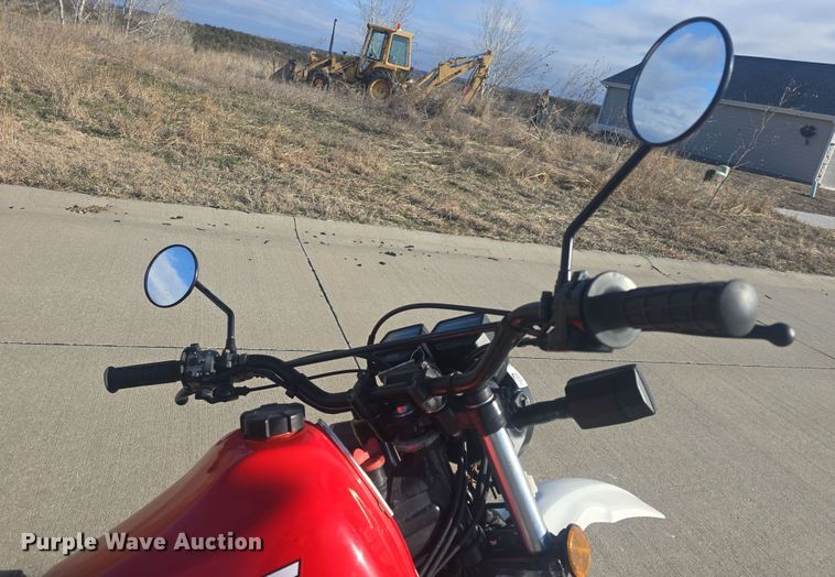 image for item EK5051 1982 Yamaha XT550 motorcycle