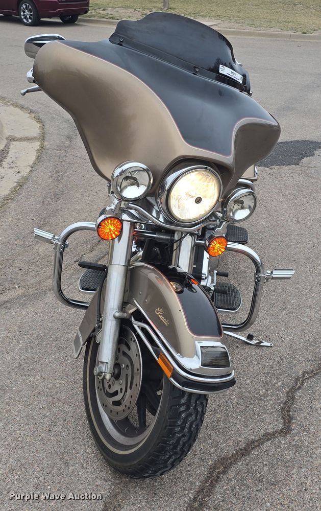 image for item EK5102 2005 Harley Davidson Electra Glide Classic motorcycle