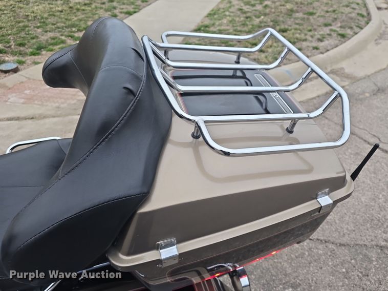 image for item EK5102 2005 Harley Davidson Electra Glide Classic motorcycle