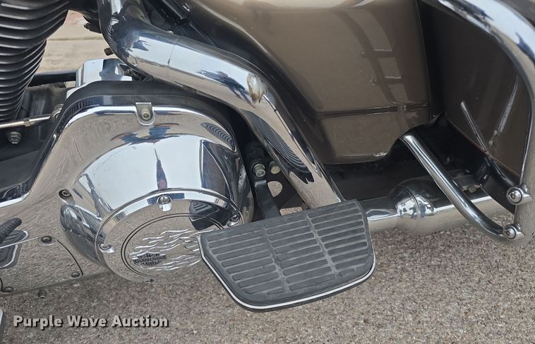 image for item EK5102 2005 Harley Davidson Electra Glide Classic motorcycle