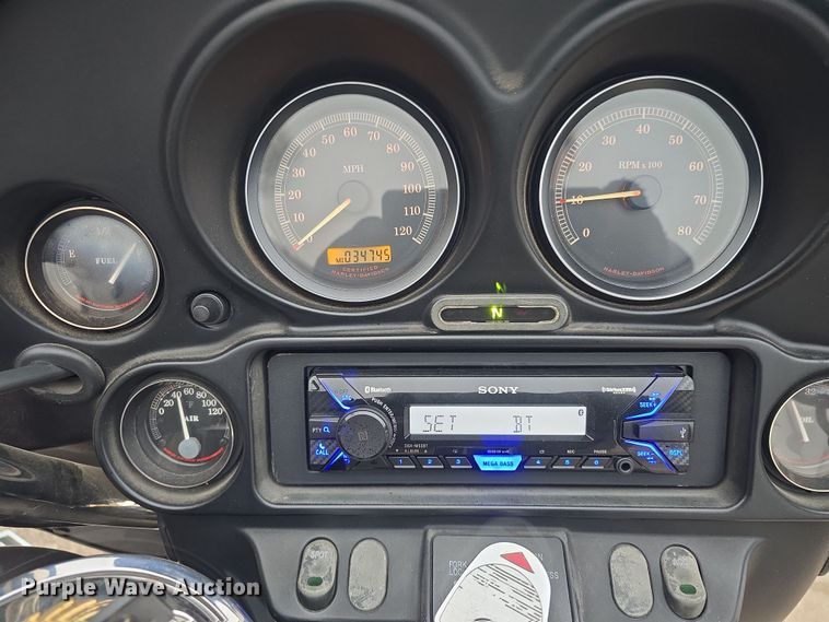 image for item EK5102 2005 Harley Davidson Electra Glide Classic motorcycle