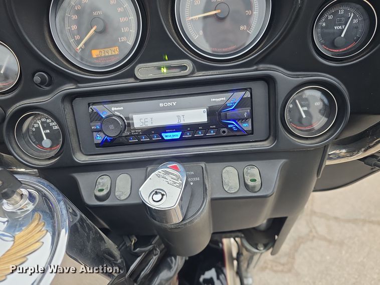 image for item EK5102 2005 Harley Davidson Electra Glide Classic motorcycle