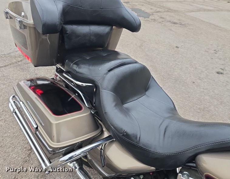 image for item EK5102 2005 Harley Davidson Electra Glide Classic motorcycle