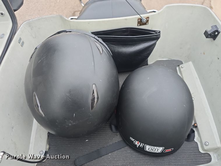 image for item EK5102 2005 Harley Davidson Electra Glide Classic motorcycle