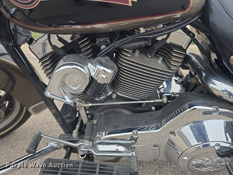 image for item EK5102 2005 Harley Davidson Electra Glide Classic motorcycle