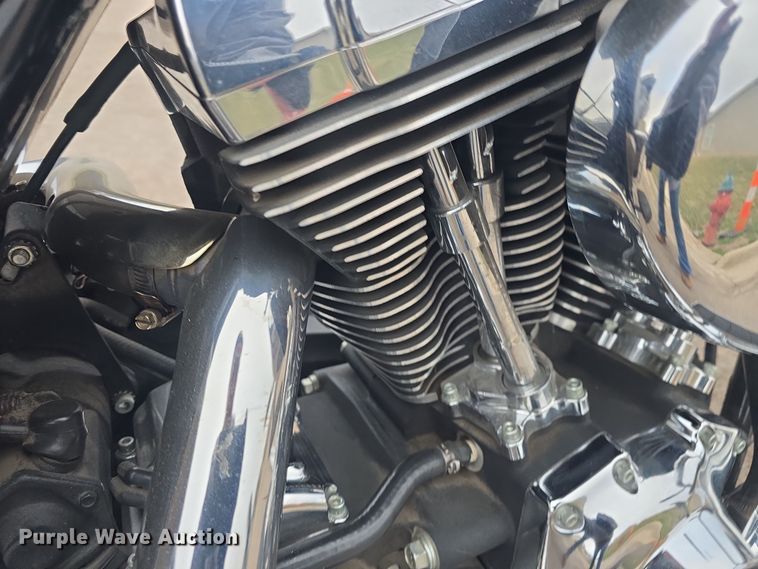 image for item EK5102 2005 Harley Davidson Electra Glide Classic motorcycle