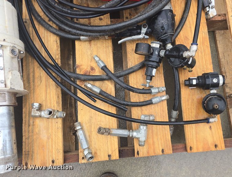 image for item EK5103 (3) Graco Fireball 300 hydraulic oil pumps