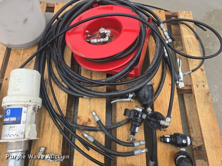 image for item EK5103 (3) Graco Fireball 300 hydraulic oil pumps