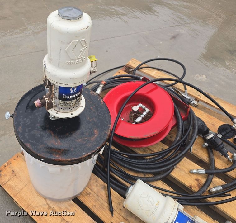 image for item EK5103 (3) Graco Fireball 300 hydraulic oil pumps