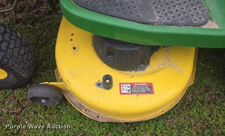 image for item EK5111 John Deere D120 lawn mower