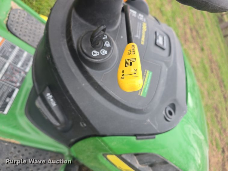 image for item EK5111 John Deere D120 lawn mower