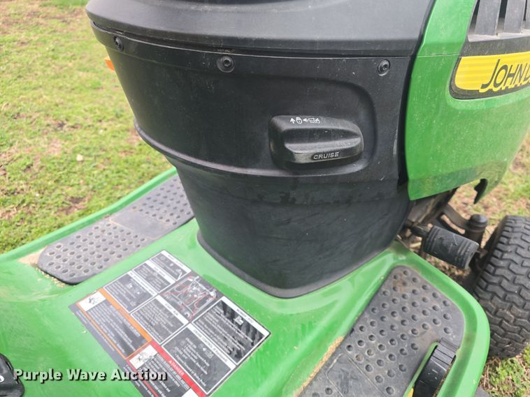 image for item EK5111 John Deere D120 lawn mower