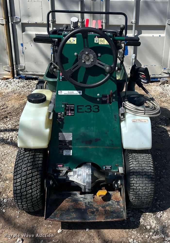 image for item EL5546 TURFCO T3000I applicator
