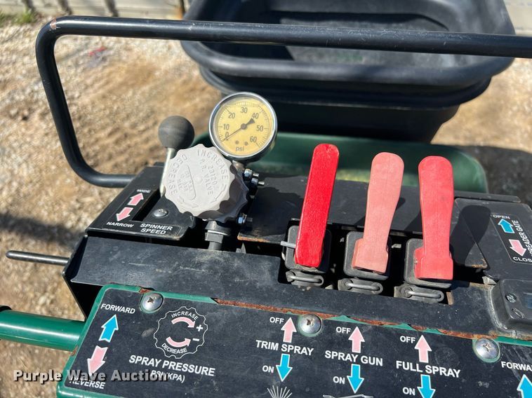 image for item EL5546 TURFCO T3000I applicator