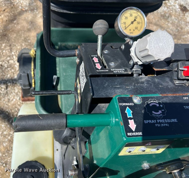 image for item EL5546 TURFCO T3000I applicator