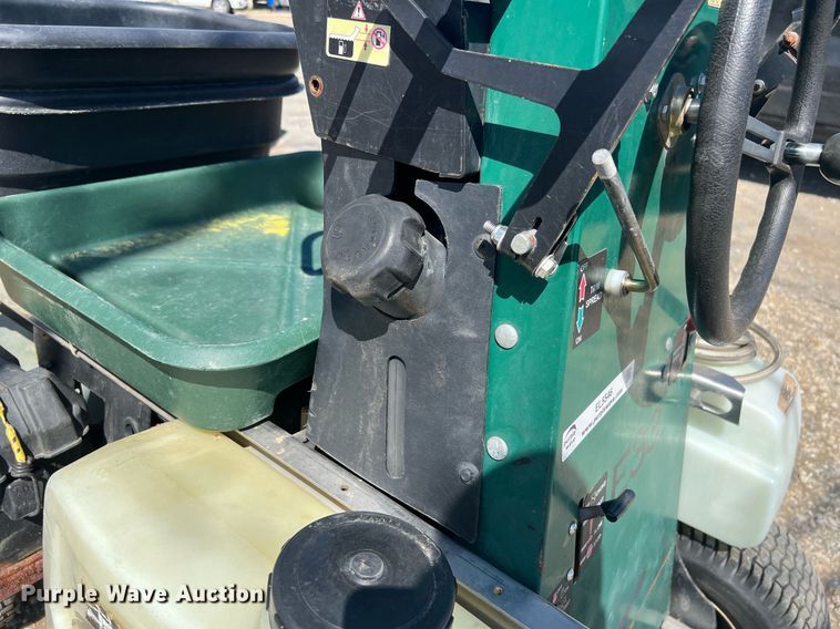 image for item EL5546 TURFCO T3000I applicator