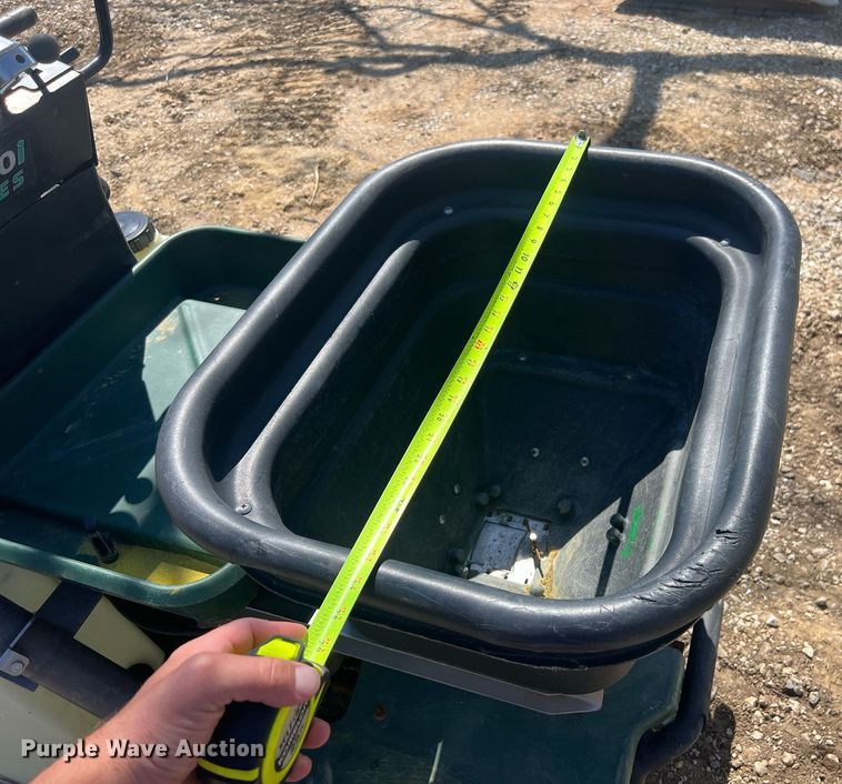 image for item EL5546 TURFCO T3000I applicator