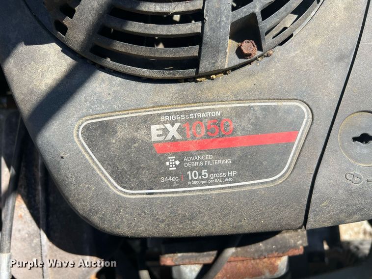 image for item EL5546 TURFCO T3000I applicator