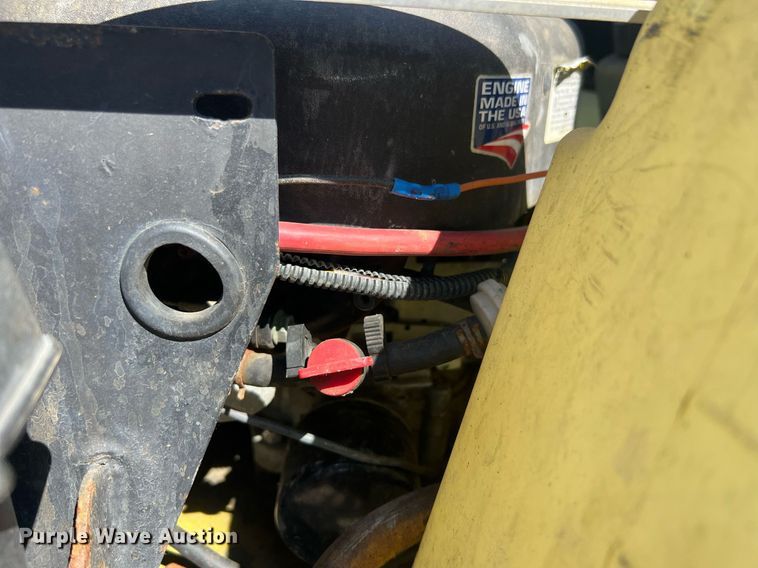 image for item EL5546 TURFCO T3000I applicator