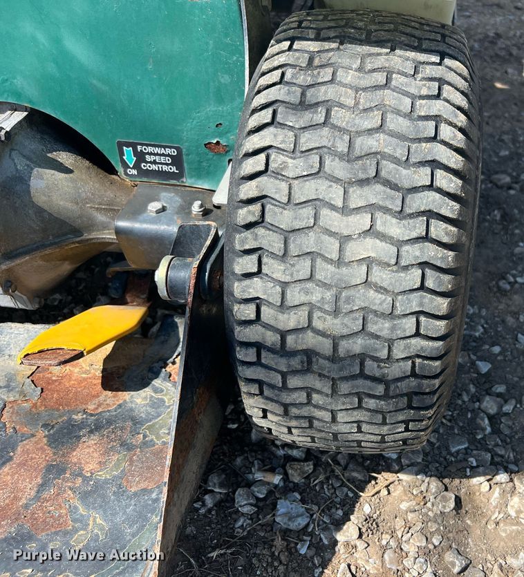 image for item EL5546 TURFCO T3000I applicator