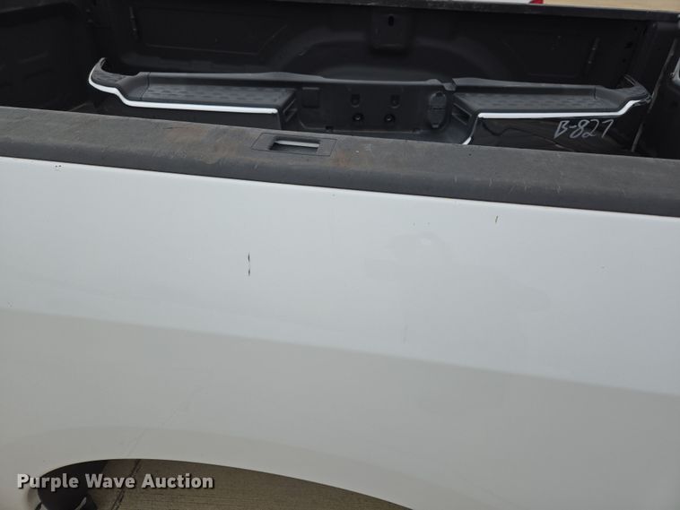 image for item EL5554 Pickup truck bed