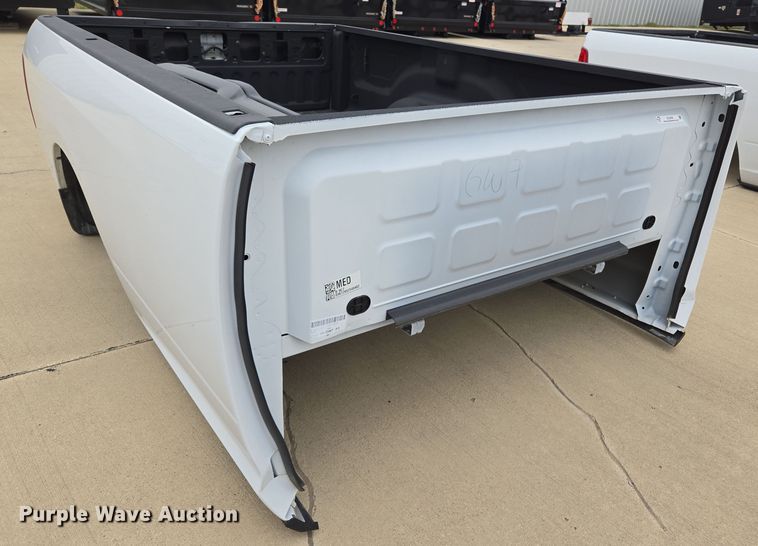 image for item EL5555 Pickup truck bed