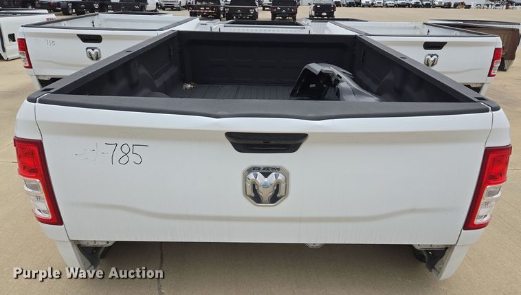 image for item EL5555 Pickup truck bed