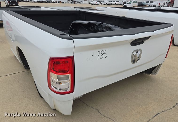 image for item EL5555 Pickup truck bed