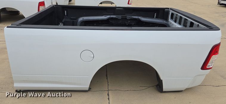 image for item EL5557 Pickup truck bed