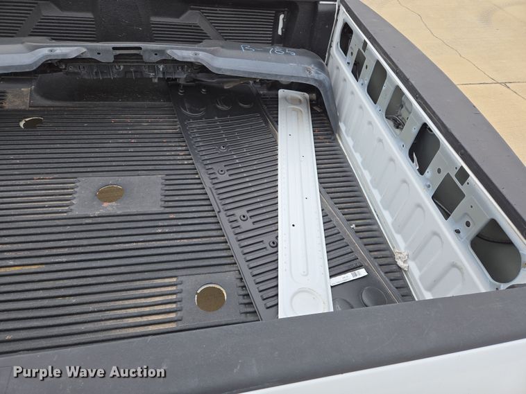 image for item EL5557 Pickup truck bed