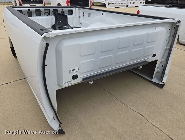 image for item EL5559 Pickup truck bed