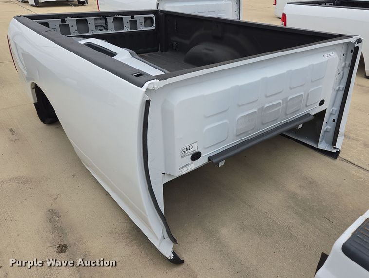 image for item EL5560 Pickup truck bed