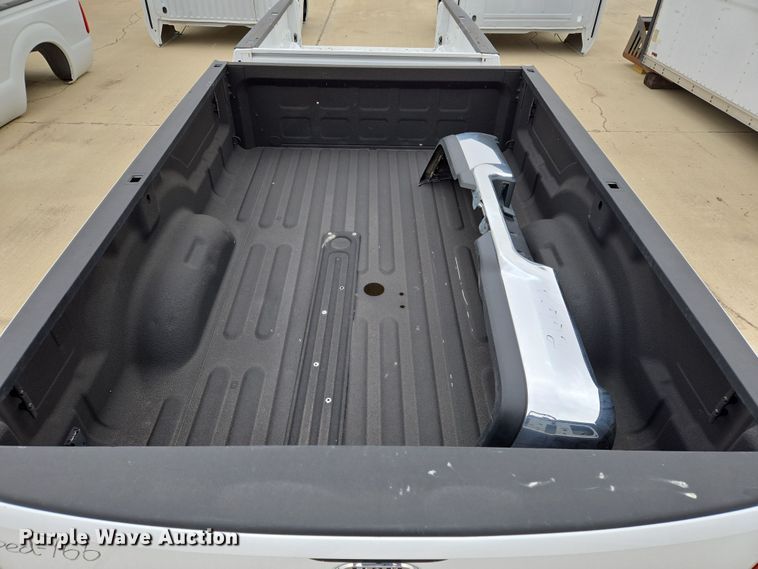 image for item EL5560 Pickup truck bed