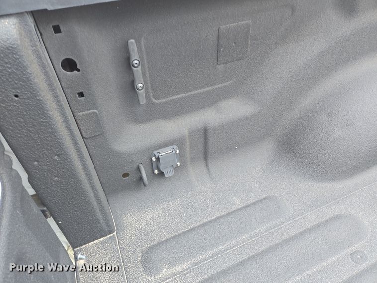 image for item EL5560 Pickup truck bed