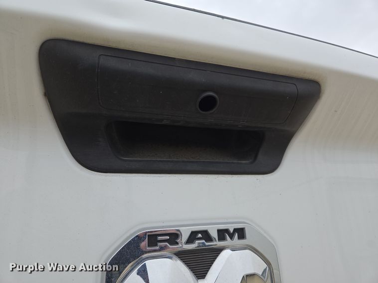 image for item EL5561 pickup truck bed