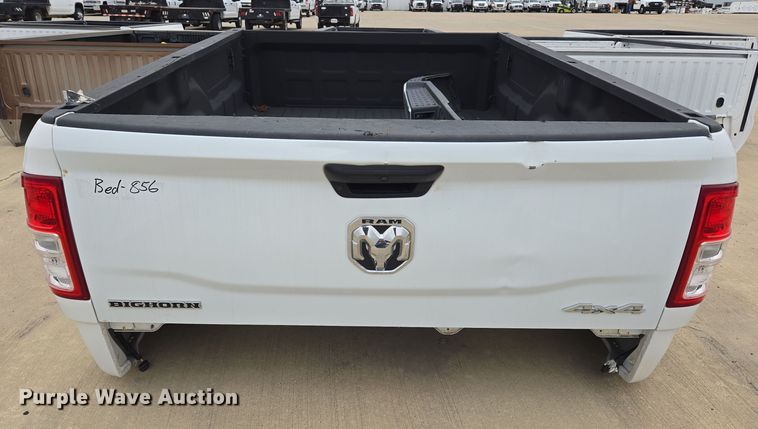 image for item EL5562 Pickup truck bed