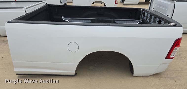 image for item EL5562 Pickup truck bed