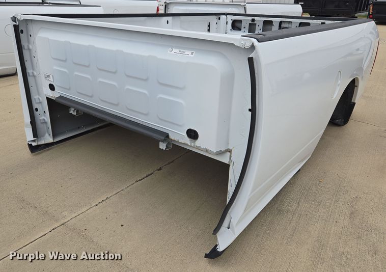 image for item EL5564 Pickup truck bed