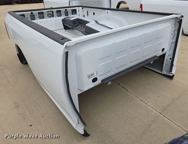 image for item EL5564 Pickup truck bed