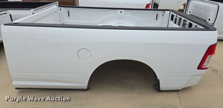 image for item EL5564 Pickup truck bed