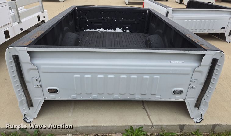 image for item EL5566 Pickup truck bed