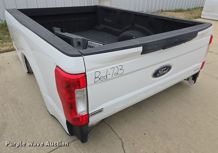 image for item EL5569 Pickup truck bed