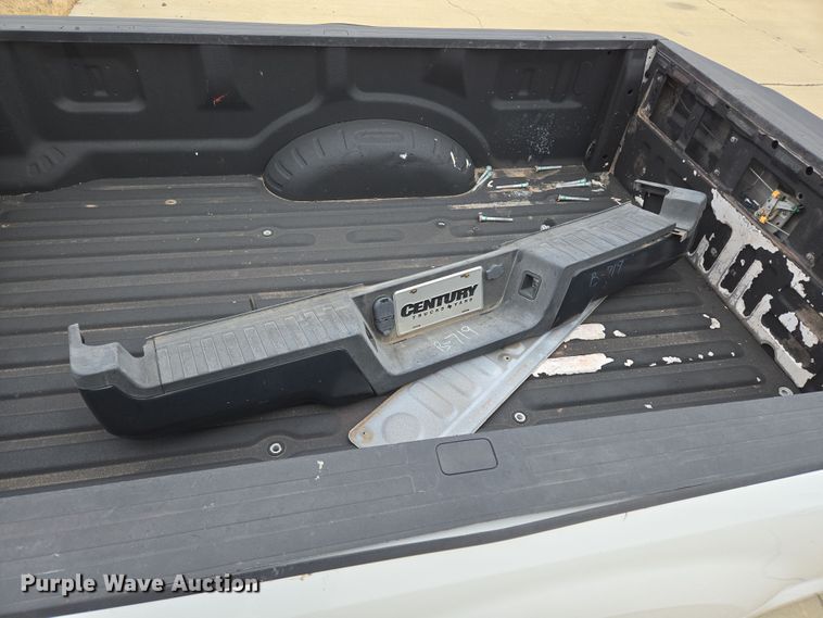 image for item EL5569 Pickup truck bed